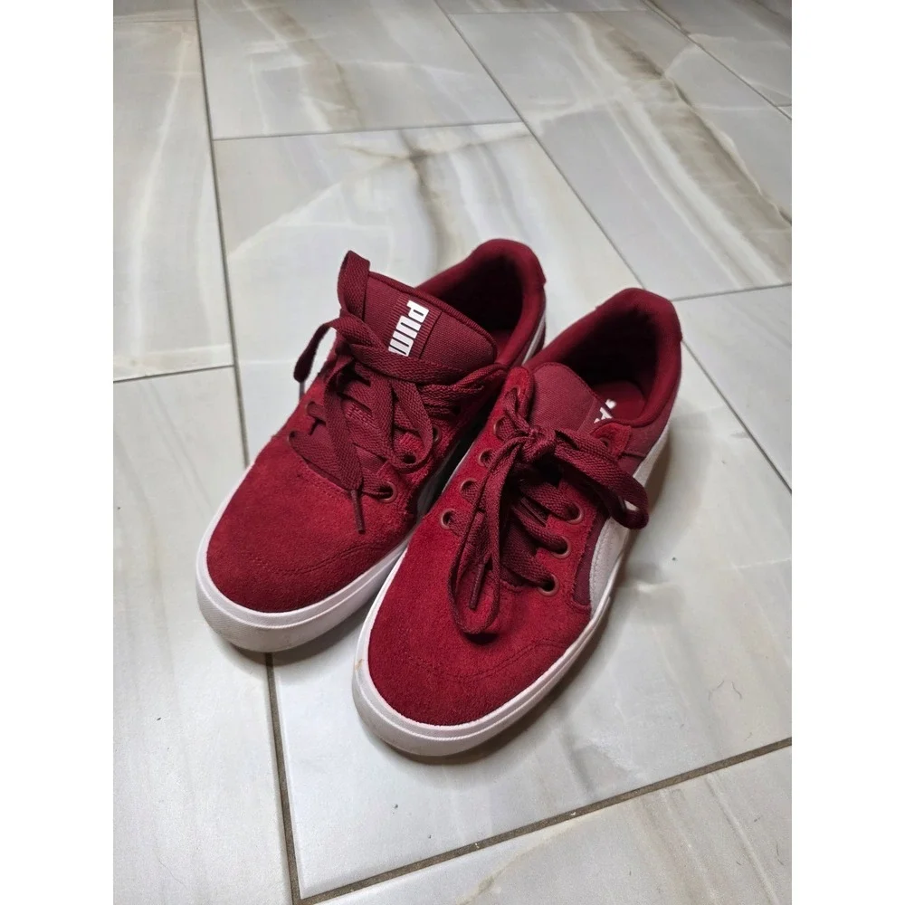 Puma Smash v2 Burgundy Suede Low Top Sneakers Mens‎ 8.5 382880-01 Maroon White